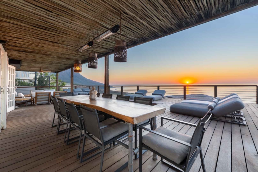 6 Bedroom Property for Sale in Camps Bay Western Cape